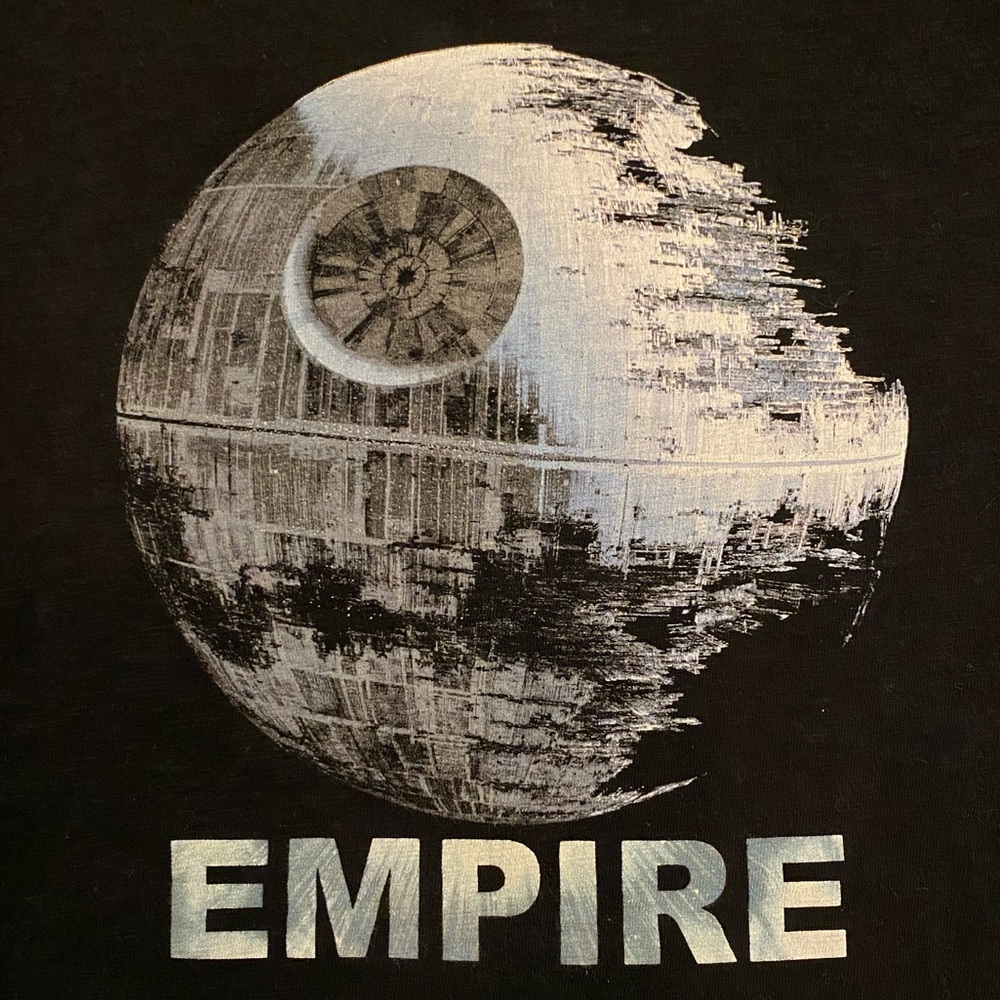 Boys’ GAP Star Wars Death Star long-sleeved tee